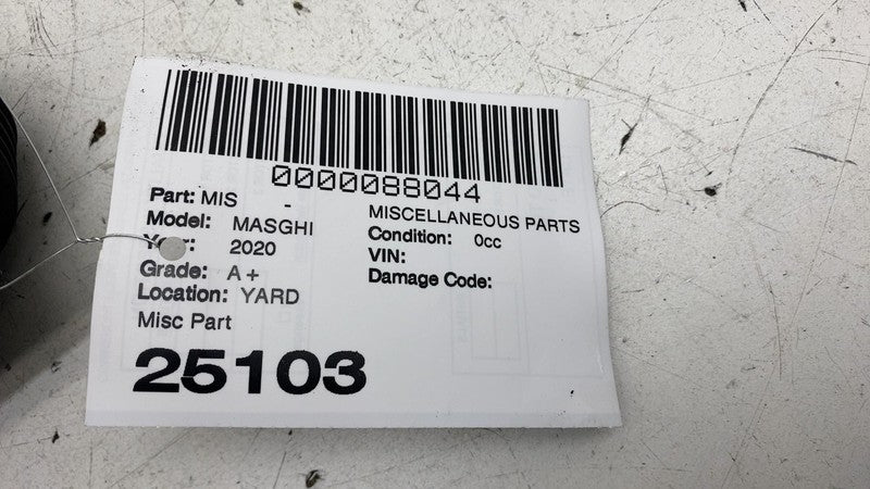 ⭕ 2014-2020 Maserati Ghibli Right Side Air Cleaner Intake Duct Sleeve