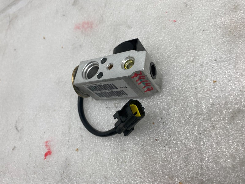 600848100B ⭕ 2012-2020 Tesla Model S A/C Line TXV Evaporator Valve w/ Solenoid 6008481-00-B