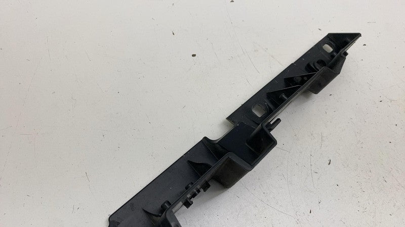 51657299183 ⭕ 14-21 BMW i3 I01 Front Driver Side Fender Retaining Bracket Left 51657299183