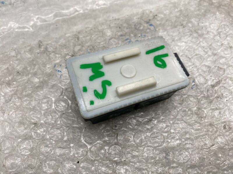 103460100B 2012-2020 Tesla Model S X ECU Receiver Tire Pressure Monitor System Control Unit