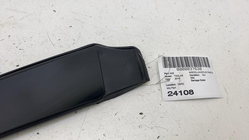 103236400C ⭕ 2016-2020 Tesla Model X Right B-Pillar Applique Glass w/ Seal RH 1032364-00-C