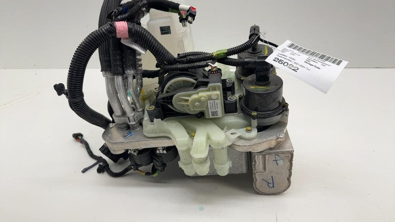 152300200B 21-24 Model 3 Supermanifold Refrigerant Chiller + Coolant Reservoir 1523002-00-B