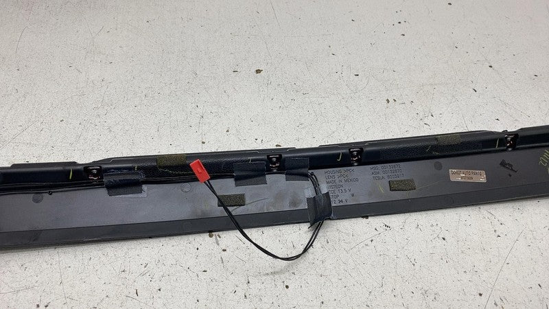 600591700C 2012-2020 Tesla Model S Rear Center High Mounted Stop Light Third 3rd Brake Assy