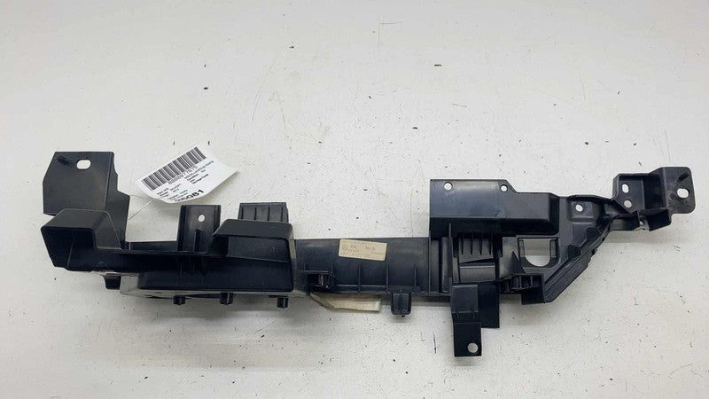 ⭕ 2014-2017 Range Rover Sport Rear Right Trunk Speaker Mount Bracket D