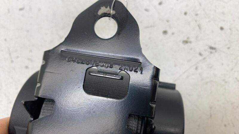 PT00001051-H 2022-2024 Rivian R1T Rear Center Seat Belt Retractor PT00001051-H