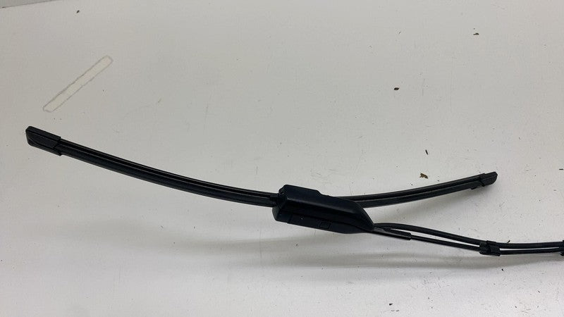 97036203 ⭕ 24-25 Tesla Model 3 M3 Front Passenger Side Windshield Wiper Arm & Blade Right