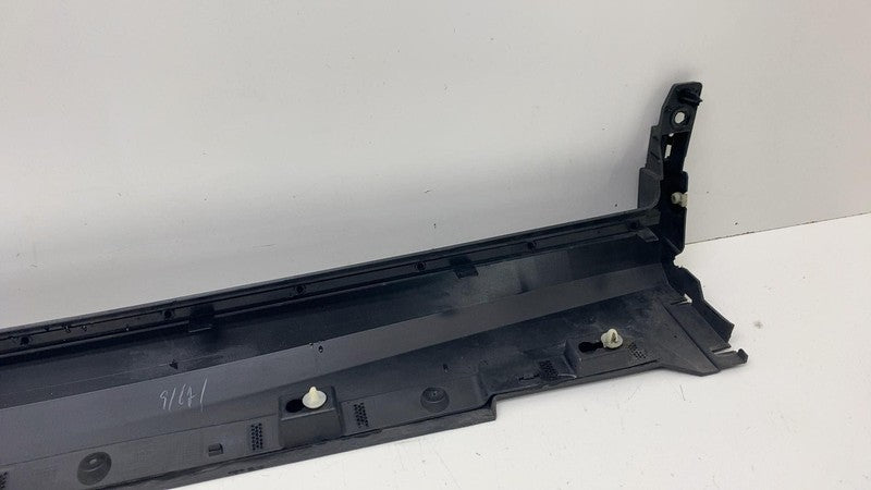 32259230 ⭕ 21-23 Polestar 2 Passenger Side Rocker Skirt Panel Molding Trim Right 32259230