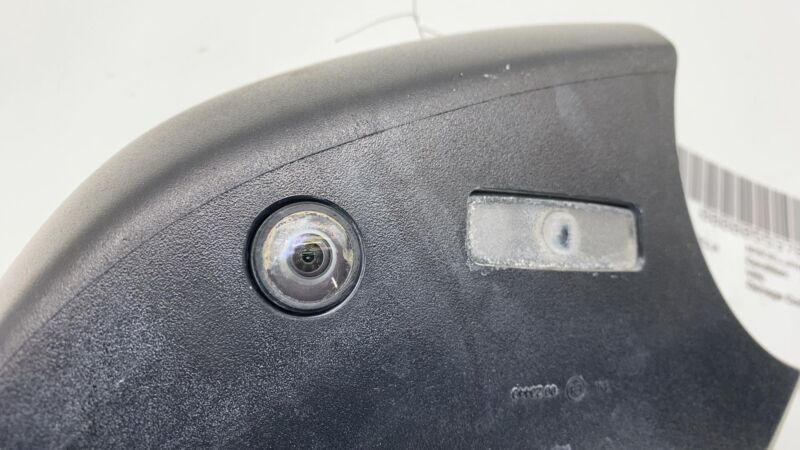 2016-2018 Mercedes-Benz GLE350 Front Right Door Mirror Lower Cover Cap w/ Camera