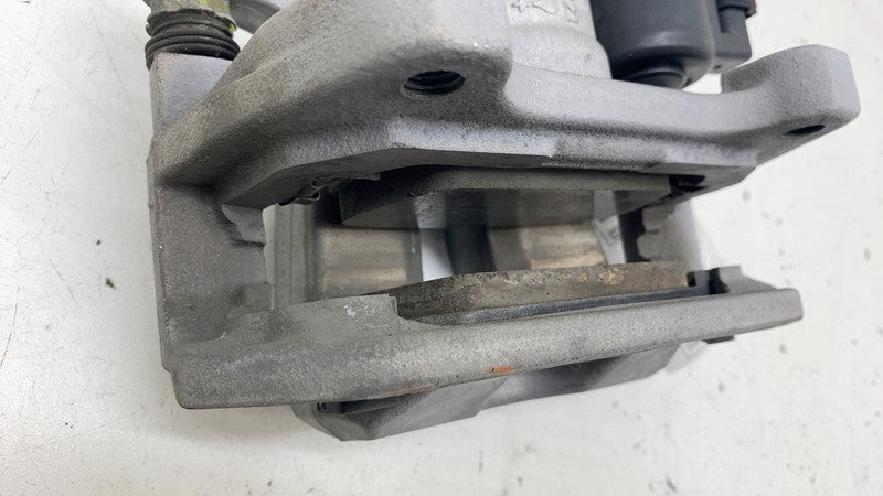 ⭕ 2020-2024 Tesla Model Y Rear Left Caliper w/ Brake Line Hose BASE 10