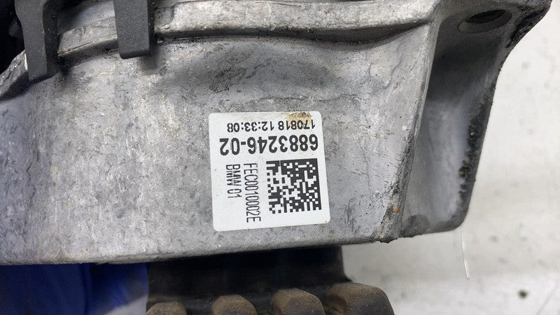 6883246-02 2018-2020 BMW 530e Front Passenger Side Engine Motor Mount Bracket Support Right