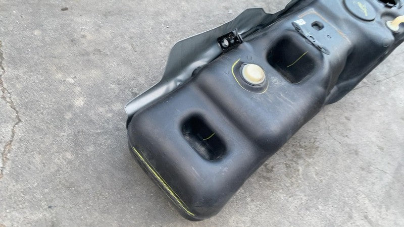 ⭕ 2013-2024 Ram 3500 6.7L 4DR Diesel Fuel Tank Assembly 68231616AE