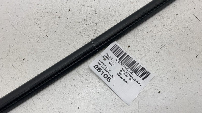 ⭕ 2023-2024 Toyota Prius Front Left Window Door Weatherstrip Seal Belt