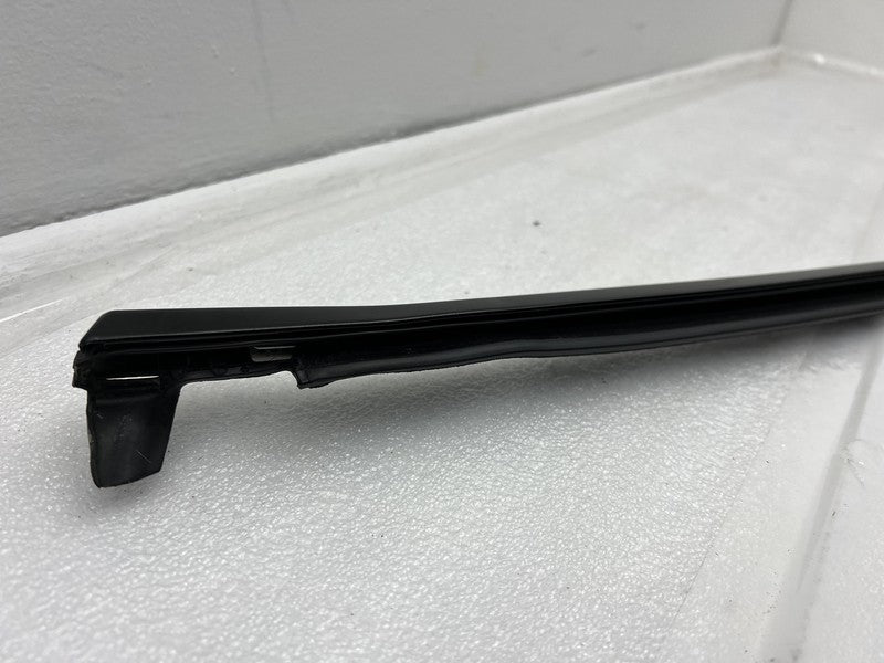 ⭕ 2022-2024 Lucid Air Grand Touring Rear Right Door Window Belt Moldin