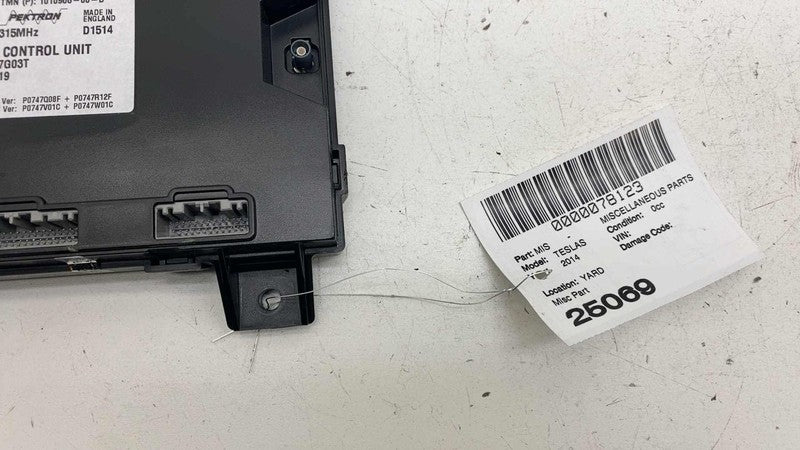 ⭕ 12-20 Tesla Model S Body Control Module 315MHZ + Smart Key Remote 10