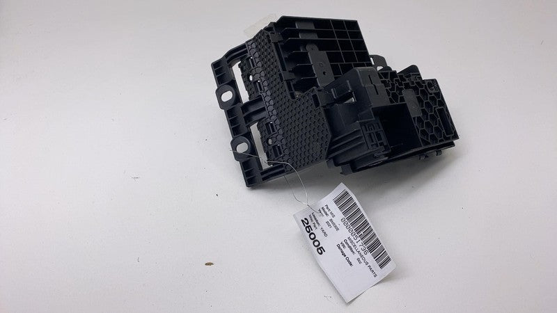 2018-2023 BMW 530e G30 Positive Battery Cable Distribution Fuse Box 68