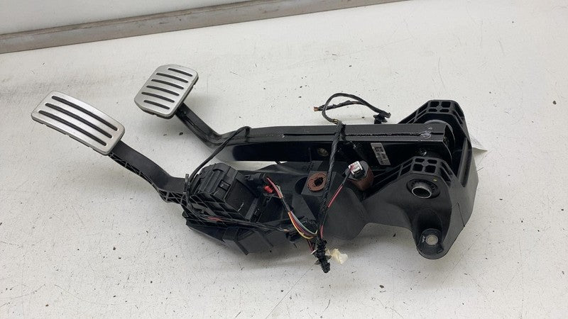 ⭕2020-2023 Tesla Model Y Front Driver Accelerator & Brake Pedal Pad 11
