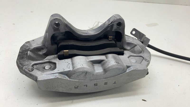⭕ 2024-2025 Tesla Model 3 Front Left Caliper w/ Brake Hose Line LH 134