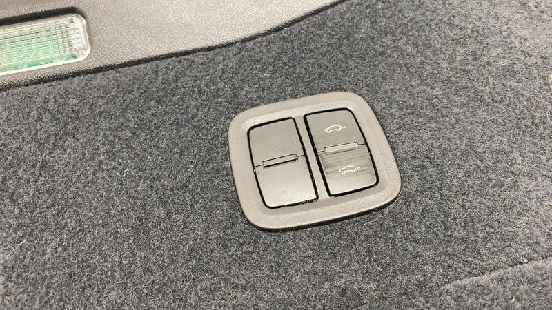 9Y3 867 038 E ⭕ 19-24 Porsche Cayenne Rear Right Trunk Quarter Panel Cover Trim OEM 9Y3867038