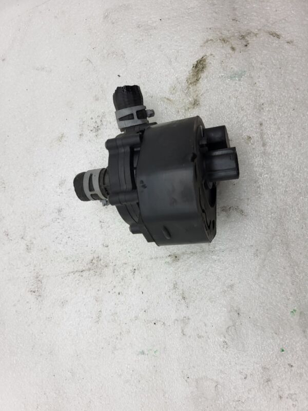 2016-2020 Tesla Model S X Cooling System Auxiliary Water Coolant Pump FWD Assy