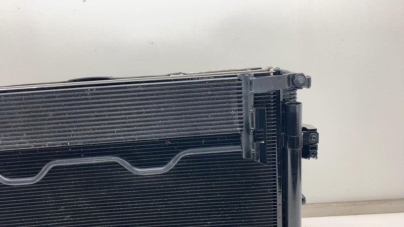 68217321 ⭕ 2017-2024 Chrysler Pacifica Radiator Electric Cooling Fan Shroud Blade & Motor