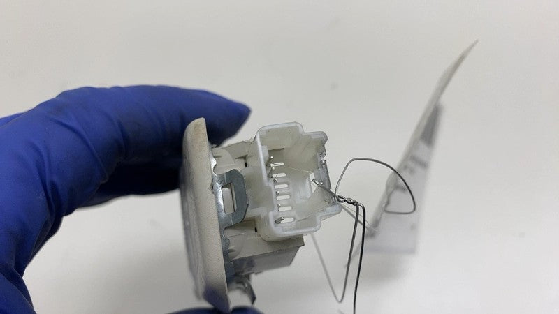 ⭕ 2013-2018 Ford C-Max Rear Overhead Dome Map Light Reading Lamp