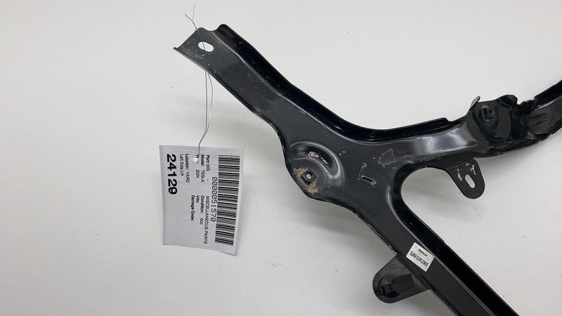 2024 Tesla Cybertruck Rear Driver Side Diffuser Mount Bracket Left 180