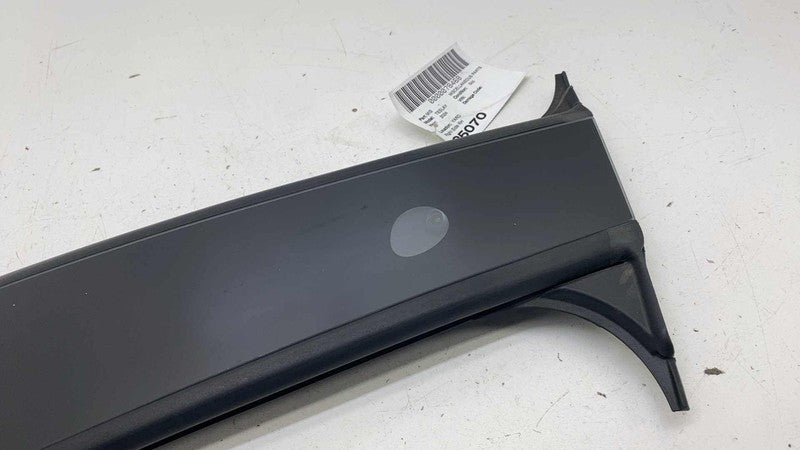 180765100B ⭕ 23-24 Model Y Right Exterior B-Pillar Applique Glass Trim RH AP4 1785300-00-B