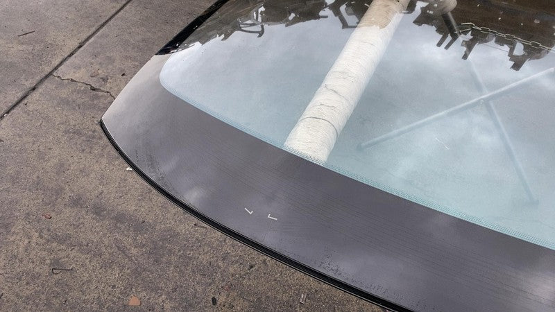 102163401D 2012-2015 Tesla Model S MS Front Windshield Heated Wiper Area (No Auto Pilot)