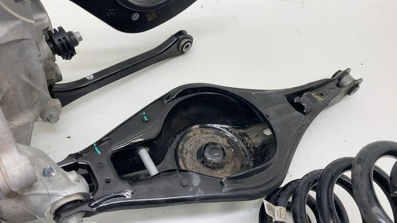 32329003 ⭕21-23 Polestar 2 Rear Left Spindle Knuckle w/ Hub + Links & Spring AWD 31681851