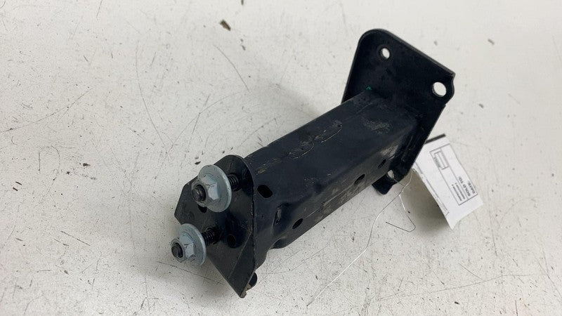 ⭕ 23-24 Toyota Prius Front Passenger Reinforcement Bumper Bracket Support Right