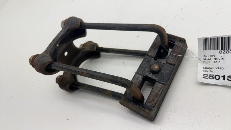 15885530 ⭕ 2014-2019 Silverado 1500 Rear Axle Mounting Hardware Assembly 15885530