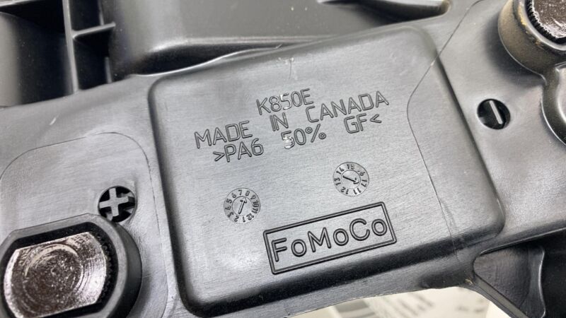 H1729 172946 2013 2014 2015 2016 2017 2018 Ford C-Max Hybrid Brake and Gas Pedal Pad Assembly