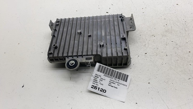 ⭕ 20-24 Tesla Model Y MY Front Vehicle Electronic Controller Module 18