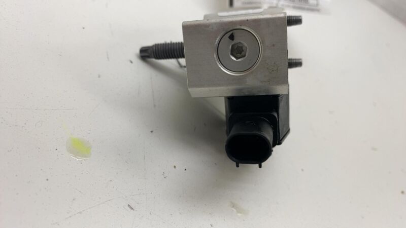 2017-2023 Tesla Model 3 M3 Air Conditioner AC HVAC Heater Core Valve Tube Sensor