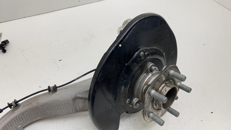 134465200B ⭕ 24-25 Model 3 Front Right Spindle Knuckle + Hub (Non-Driven) RH 1344316-00-D