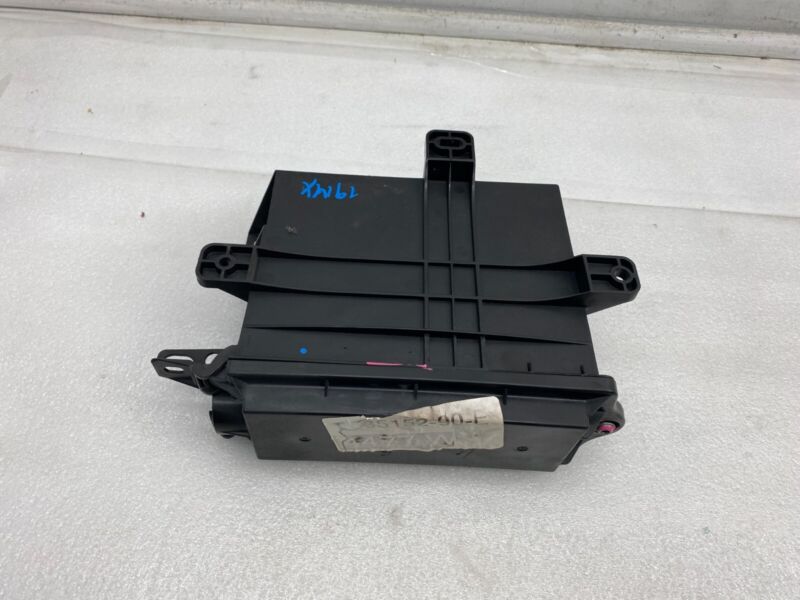 2016 2017 2018 2019 2020 Tesla Model X MX Front Body Control Module Computer BCM
