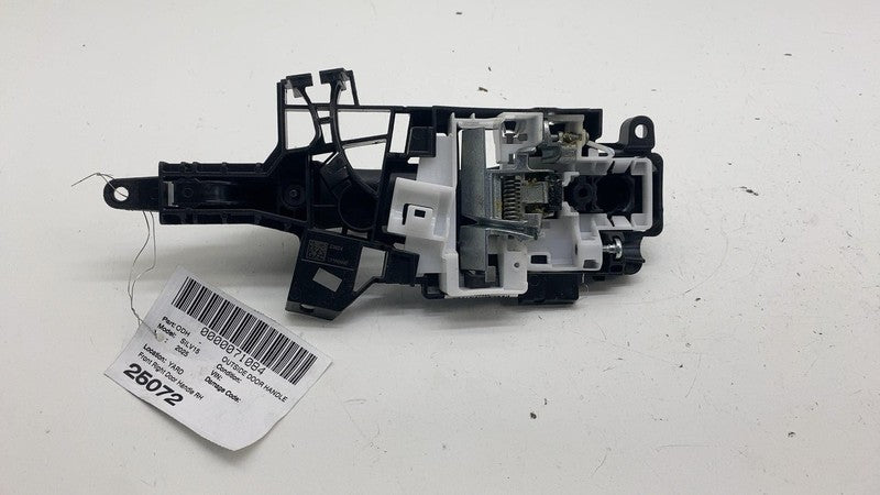 ⭕ 2025 Chevrolet Silverado 1500 Front Passenger Exterior Door Handle Outer Right