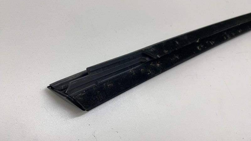 ⭕ 2020-2024 Tesla Model Y Rear Right Door Window Outer Belt Assy 14957