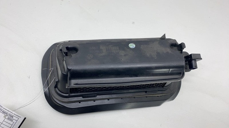 2018-2023 BMW 530e Sealing Air Intake Cover Cabin w/ Temperature Sens