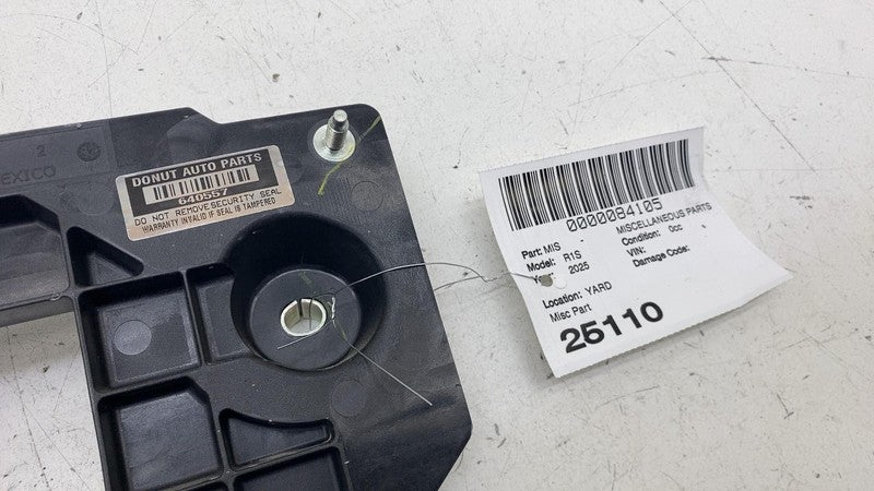 PT00633720 B ⭕ 2025 Rivian R1S Miscellaneous Bracket Mount Holder Support Assy PT00633720-B