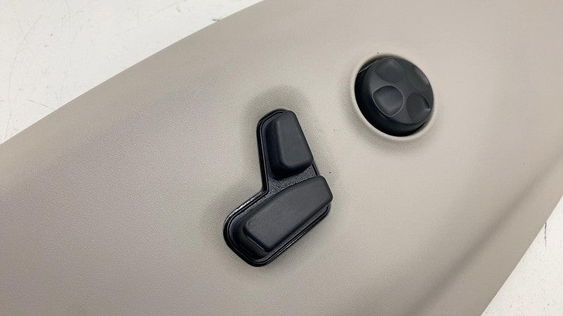 ⭕ 2018 Chrysler Pacifica Front Left Seat Shield Trim & Lumbar Switch 5