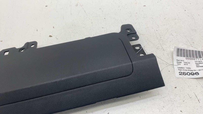 107782600D ⭕ 2017-2023 Tesla Model 3 Right Lower Knee Safety Airbag Module OEM 1077826-00-D