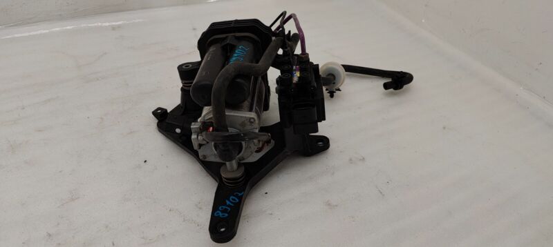 1027919-00-B ⭕16-20 Model S Air Suspension Compressor Pipe Line Intake Valve Block 10R-036089