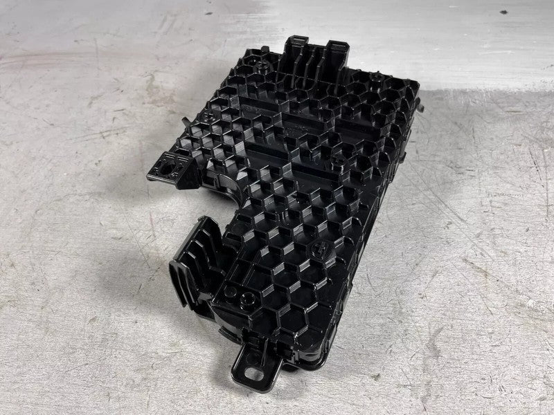 ⭕20-24 Tesla Model Y Right Low Voltage Controller Electronic Module 16