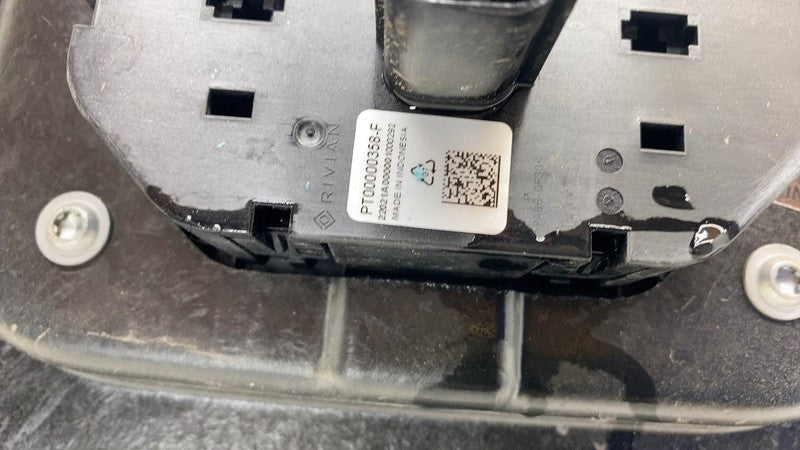 C100000352H ⭕ 22-24 Rivian R1T Rear Passenger Right Pick Up Bed Trim Panel Cover C100000352