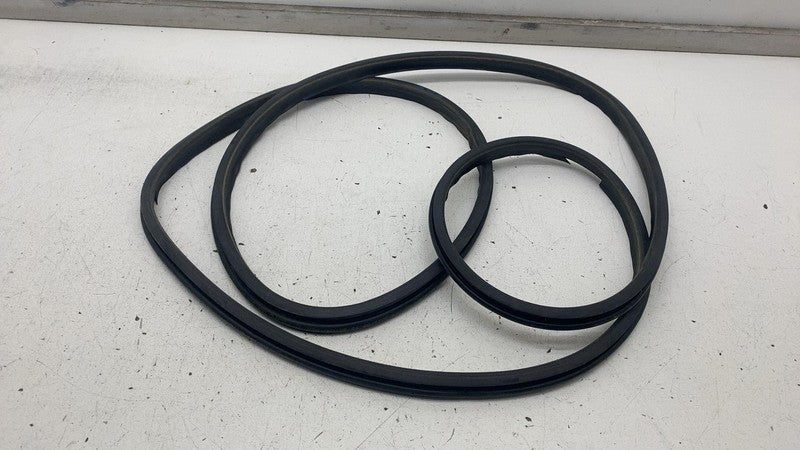 83A877459A ⭕ 19-23 Audi e-Tron Sunroof Upper Sun Roof Weatherstrip Rubber Seal 83A877459A
