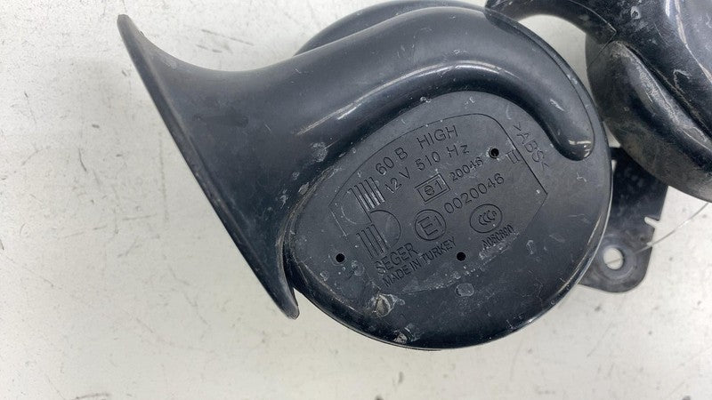 1486943-00-A ⭕ 2017-2023 Tesla Model 3 M3 High + Low Pitch Tone Horn w/ Bracket 1486943-00-A