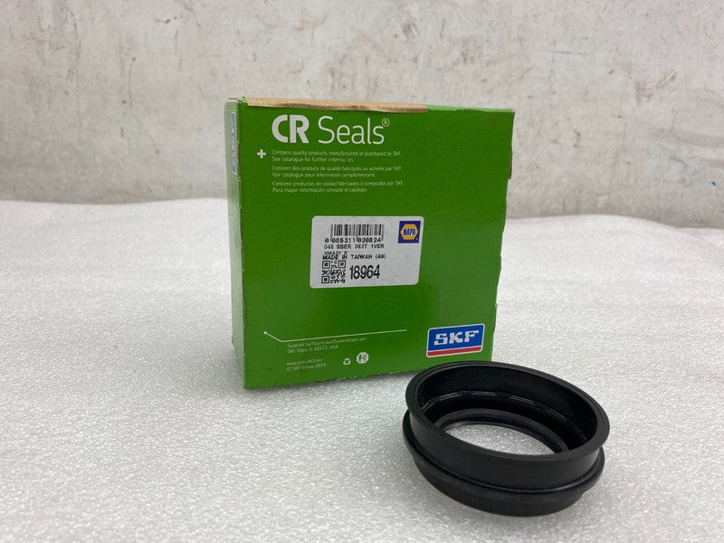 18964 ⭕ SKF Wheel Grease CR Seal 18964