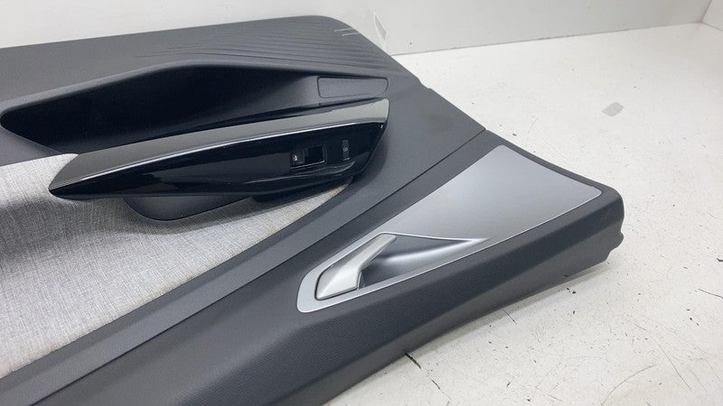 Front Door Trim Panel VOLKSWAGEN ID4 Right 25