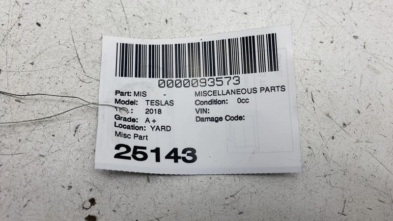 ⭕ 2012-2025 Tesla Model S Rear Right Taillight Tail Lamp Reflector 102